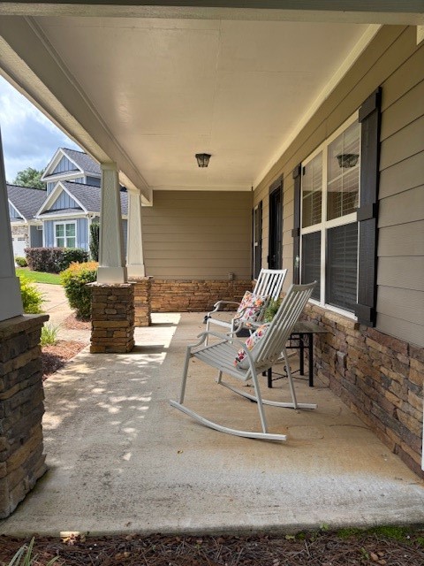 1201 LIVE OAK Circle