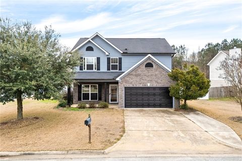 1 CAMBRIDGE Court Phenix City AL 36870