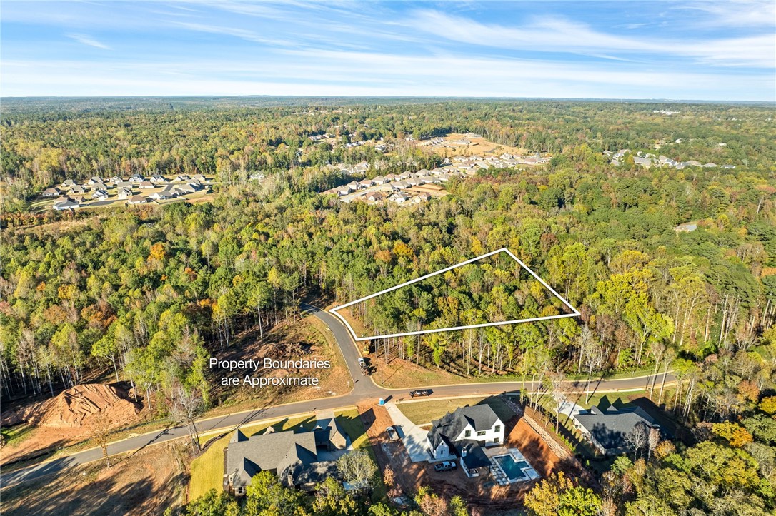 Photo 1 of 7 — 1028 ARROWHEAD Court, Opelika, AL 36801