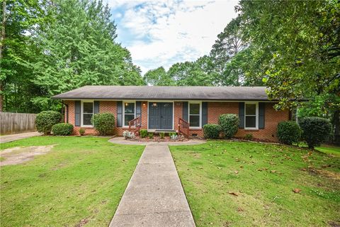 222 GREEN Street Auburn AL 36830