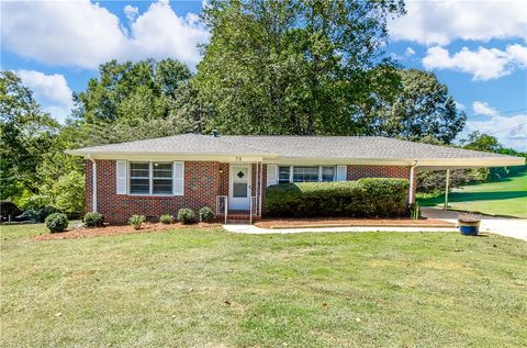 Photo of 78 FAIRLANE Street, Alexander City, AL 35010 (MLS # 176681) Photo of 78 FAIRLANE Street, Alexander City, AL 35010 (MLS # 176681)