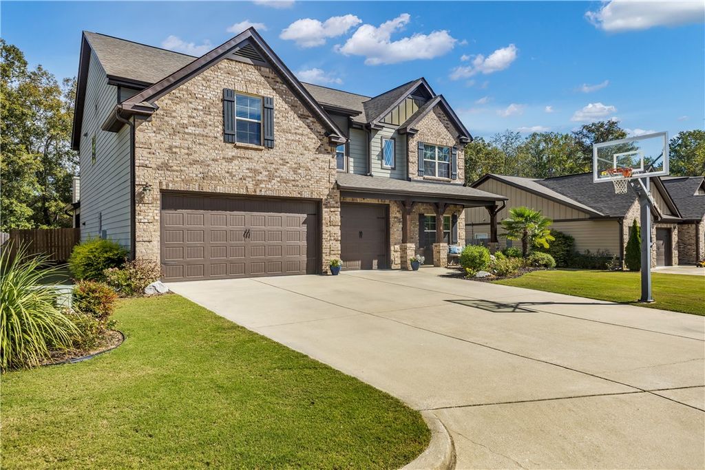 Photo of 249 WOODWARD Way, Auburn, AL 36832 (MLS # 177207)