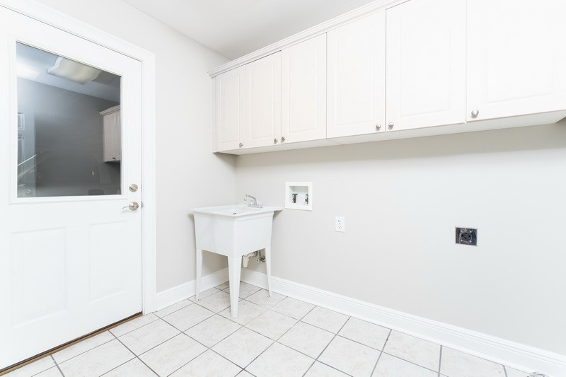 Auburn, Alabama 36830, United States, 5 Bedrooms Bedrooms, ,4 BathroomsBathrooms,Residential,Active,70819