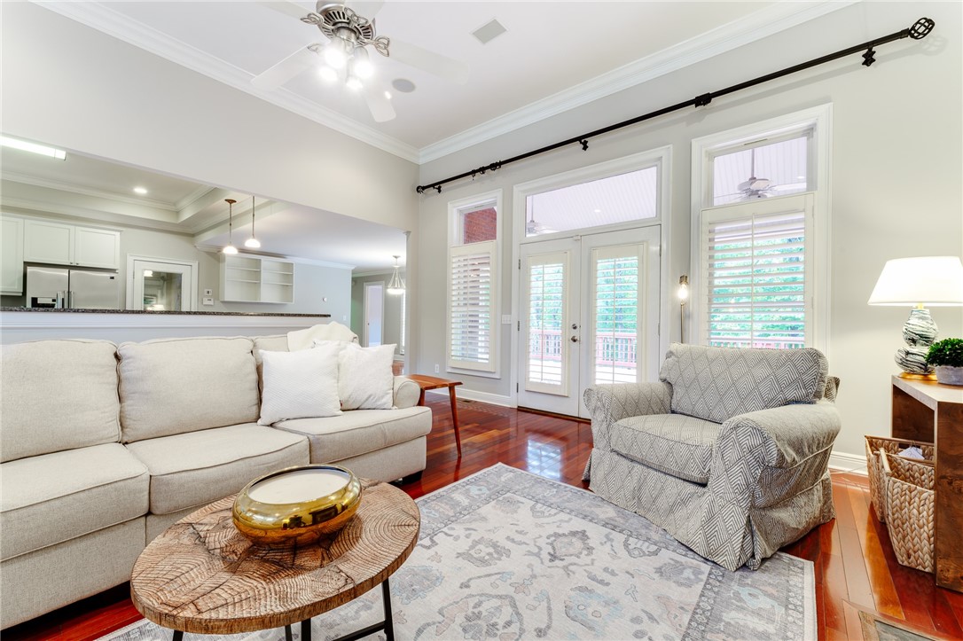 Auburn, Alabama 36830, United States, 5 Bedrooms Bedrooms, ,4 BathroomsBathrooms,Residential,Active,70819