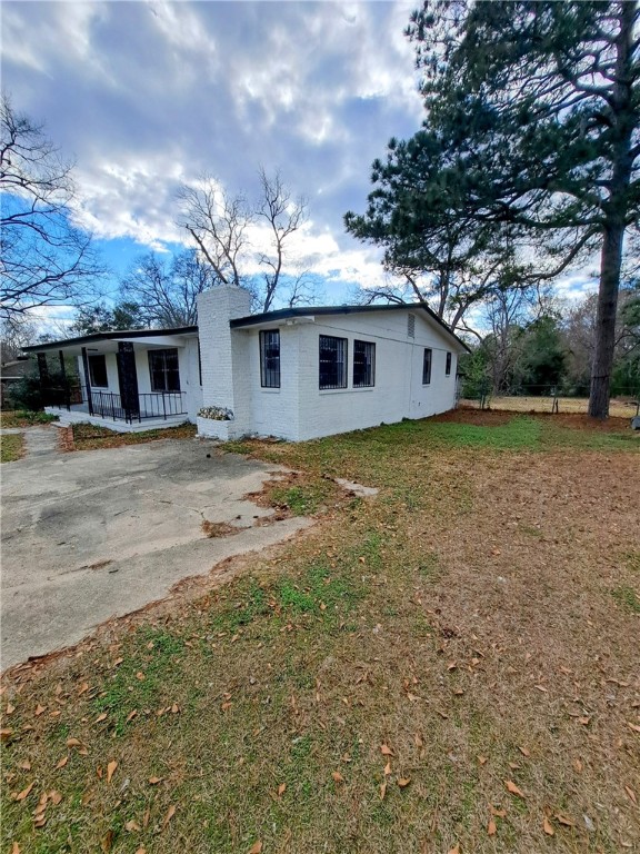 206 HOWARD Road