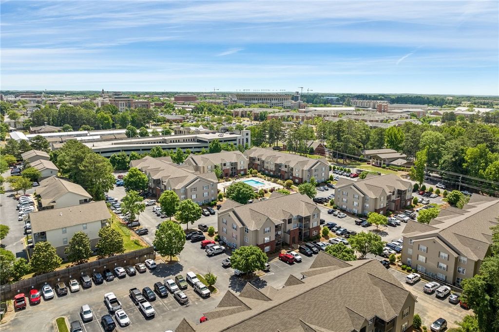 Photo of 730 W MAGNOLIA Avenue #11104, Auburn, AL 36832 (MLS # 177460)