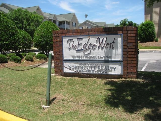 730 W MAGNOLIA Avenue 11104