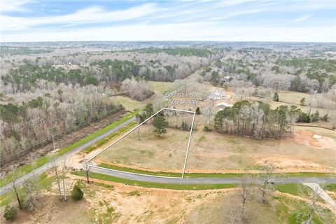 Photo of 1501 ROCKHOUSE FARMS Road, Auburn, AL 36830 (MLS # 179081)