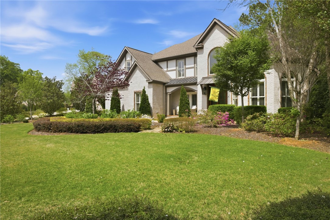 2575 GLENN BROOKE Drive