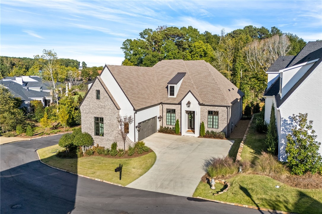 1305 MAGNOLIA CLUB Court