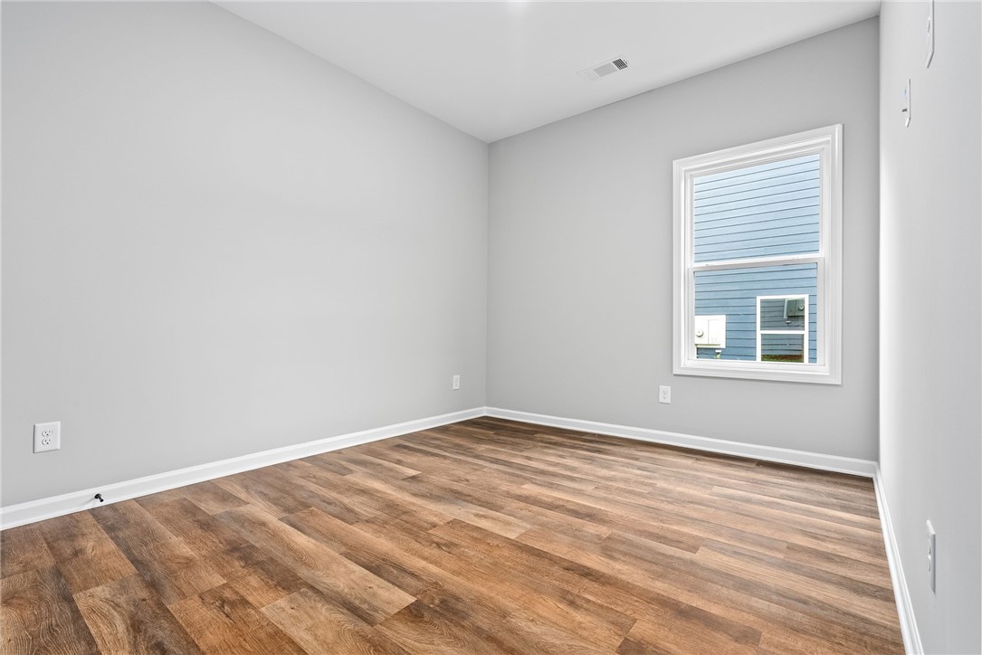 Opelika, Alabama 36801, United States, 3 Bedrooms Bedrooms, ,2 BathroomsBathrooms,Residential,Active,173207