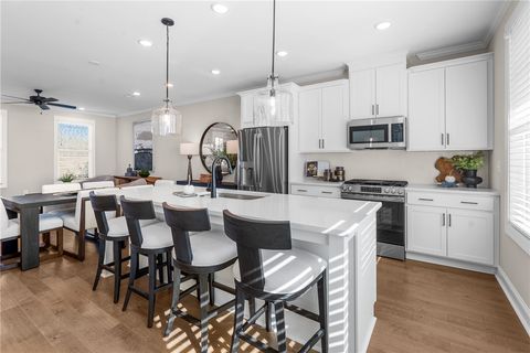 Photo of 410 TRUMPETER Street, Auburn, AL 36832 (MLS # 180795)