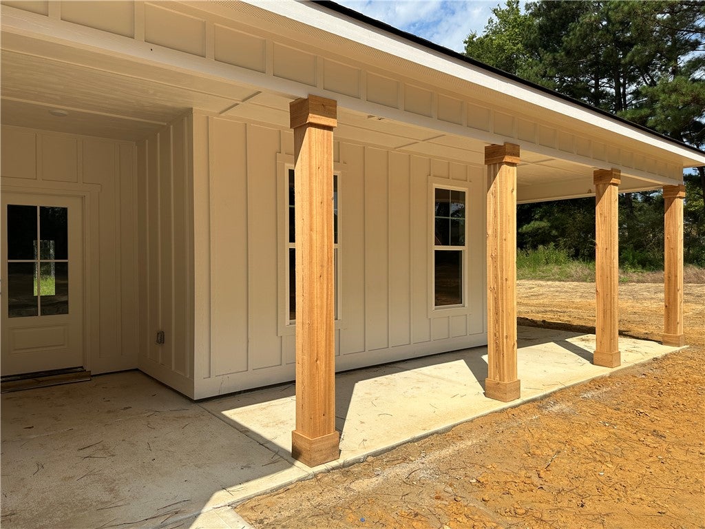 Photo of 268 LEE ROAD 113, Opelika, AL 36804 (MLS # 181930)