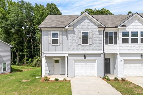 Photo of 1215 MCCOY Street, Opelika, AL 36801 (MLS # 180717)