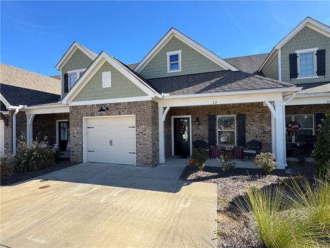 Photo of 22 MERLIN Street, Opelika, AL 36801 (MLS # 177593)