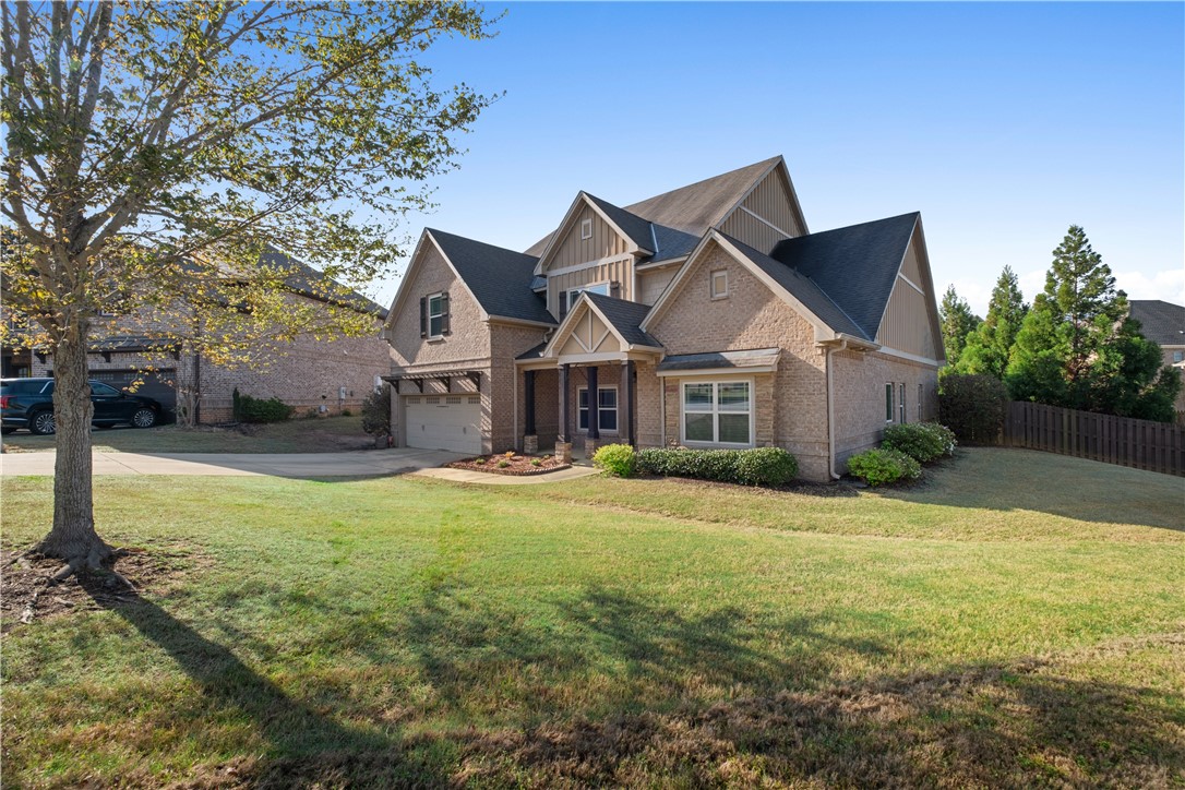 Auburn, Alabama 36832, United States, 5 Bedrooms Bedrooms, ,4 BathroomsBathrooms,Residential,Pending,102421