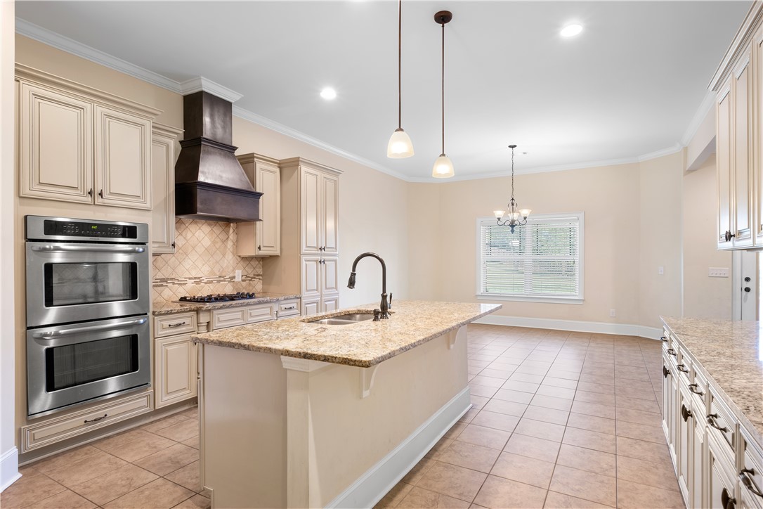 Auburn, Alabama 36832, United States, 5 Bedrooms Bedrooms, ,4 BathroomsBathrooms,Residential,Pending,102421