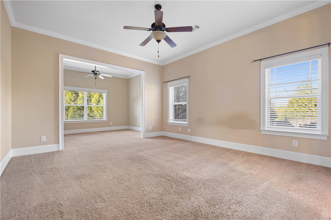 Auburn, Alabama 36832, United States, 5 Bedrooms Bedrooms, ,4 BathroomsBathrooms,Residential,Pending,102421