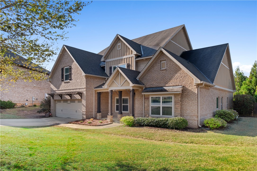 Auburn, Alabama 36832, United States, 5 Bedrooms Bedrooms, ,4 BathroomsBathrooms,Residential,Pending,102421