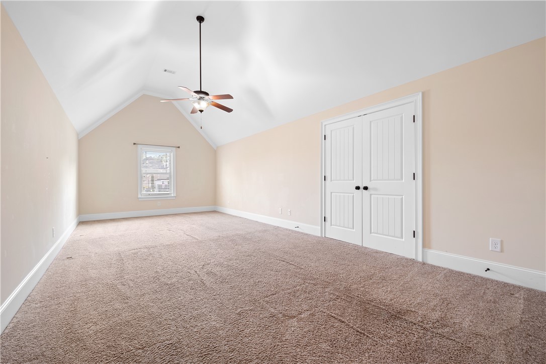 Auburn, Alabama 36832, United States, 5 Bedrooms Bedrooms, ,4 BathroomsBathrooms,Residential,Pending,102421