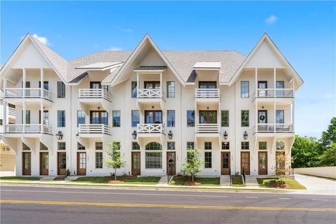 310 SAMFORD Avenue Auburn AL 36830