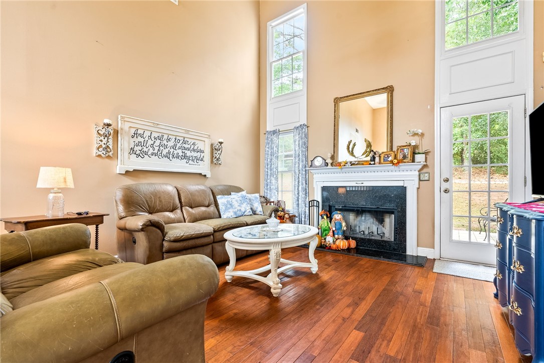 1694 POPLAR RIDGE Drive