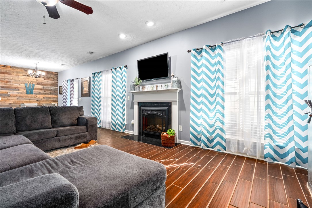 1801 ARCHER Court