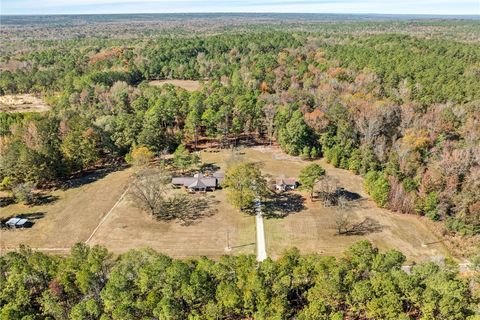 Photo of 2071 COUNTY ROAD 63, Tuskegee, AL 36803 (MLS # 177411)