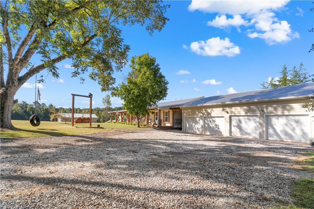 561 DEER TRAIL