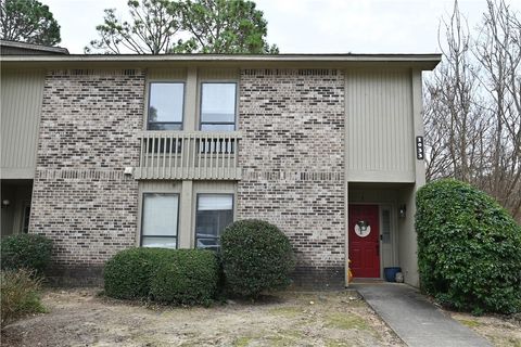 Photo of 1033 STONEGATE Drive #E, Auburn, AL 36832 (MLS # 179316)