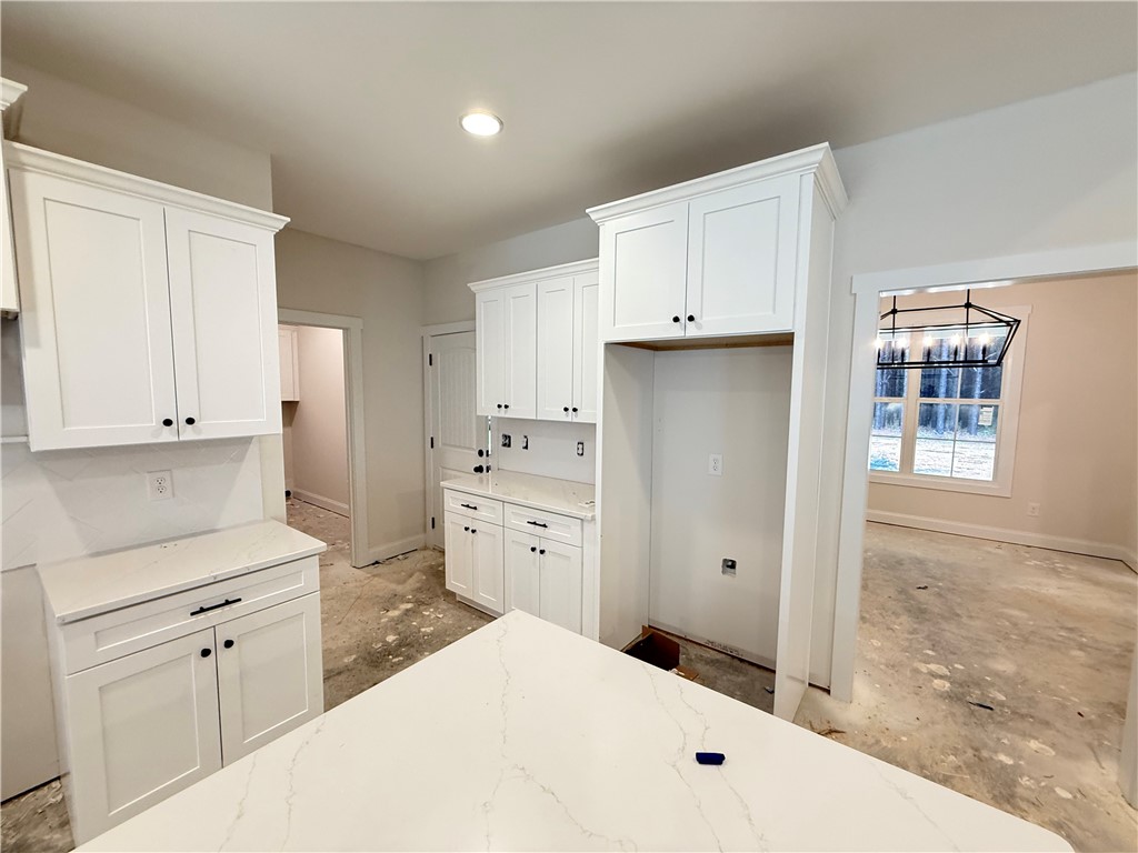 8954 LEE ROAD 175