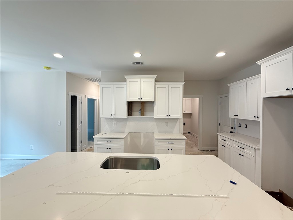 8954 LEE ROAD 175