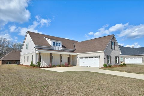 2820 RAINMAKER RUN Drive Auburn AL 36832