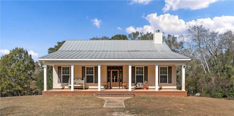 Photo of Skipperville, AL 36374 (MLS # 177181)