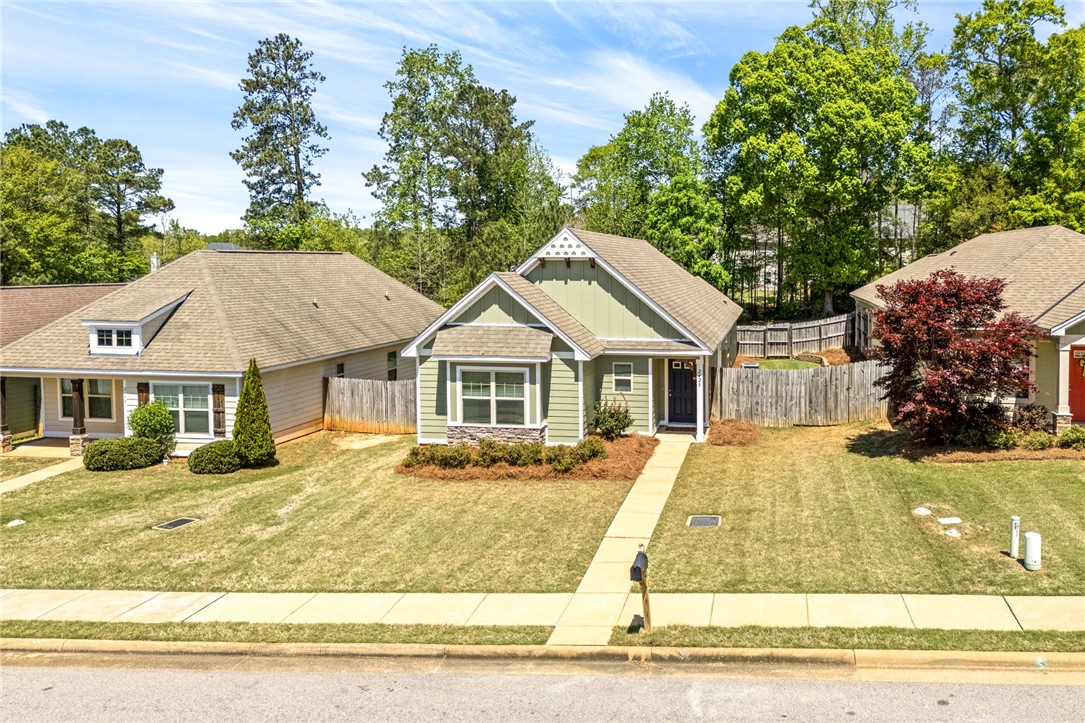 2423 CHURCHILL Circle