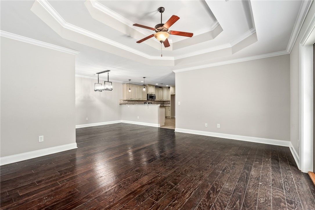 2423 CHURCHILL Circle