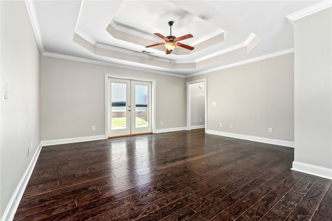 2423 CHURCHILL Circle