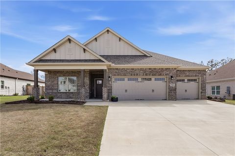 Photo of 1560 CHARLIE Drive, Opelika, AL 36801 (MLS # 179469)