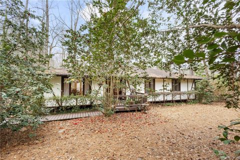 Photo of 307 WILLOW CREEK Road, Auburn, AL 36830 (MLS # 178928)