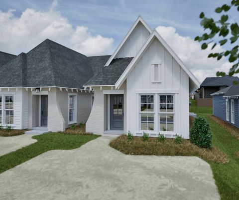 Photo of 85 HUNTERS Way, Opelika, AL 36801 (MLS # 180038)