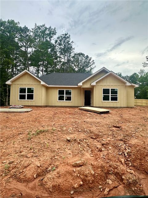Photo of 108 LEE ROAD 781, Valley, AL 36854 (MLS # 181595)