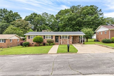 Photo of 304 S 17TH Avenue, Lanett, AL 36863 (MLS # 180946)