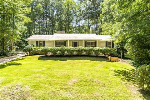 Photo of 1305 HICKORY Lane, Auburn, AL 36830 (MLS # 180882)
