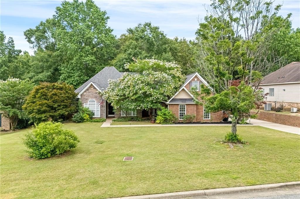 116 CARRIAGE HOUSE Lane