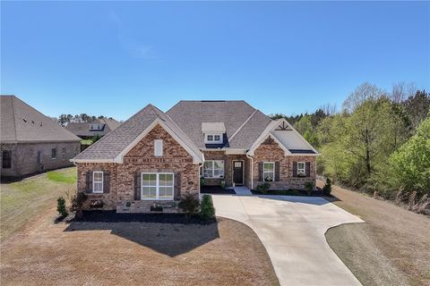 Photo of 703 BUSH CREEK Road, Opelika, AL 36804 (MLS # 179933)