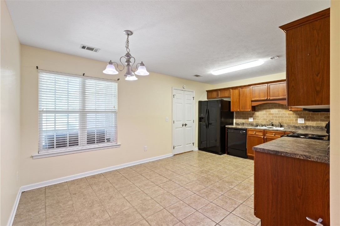 1473 TOWNSEND Court