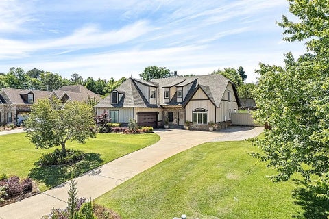 Photo of 3205 PINECREST Drive, Opelika, AL 36801 (MLS # 180844)