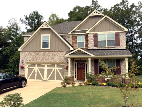 Photo of 1861 MOYLE Lane, Auburn, AL 36830 (MLS # 181766)