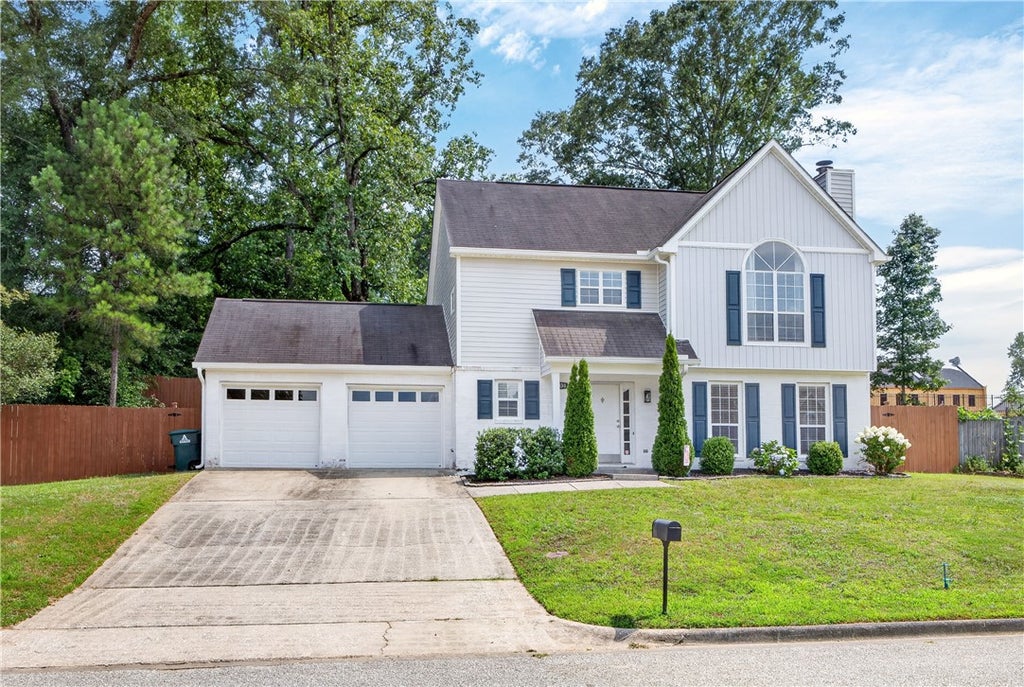 Photo of 1030 BIRCH Circle, Auburn, AL 36830 (MLS # 181139)