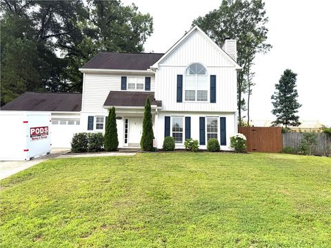 Photo of 1030 BIRCH Circle, Auburn, AL 36830 (MLS # 181139)